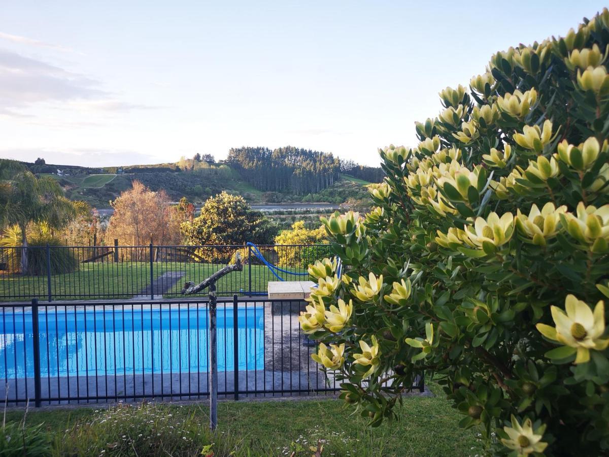River Side Lodge Whakamarama Exterior foto